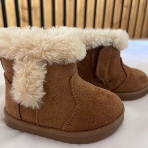 Wonder Nation Baby Girl Shearling Boot